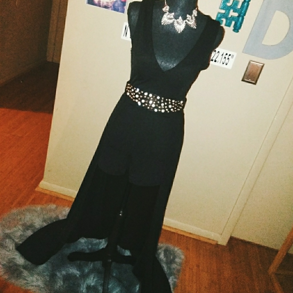 NWT stunning long black romber. Floor length